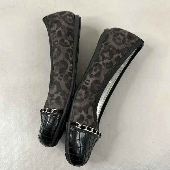 Stuart Weitzman Fannie Quilted Girls Leopard Ballet Flats Chain